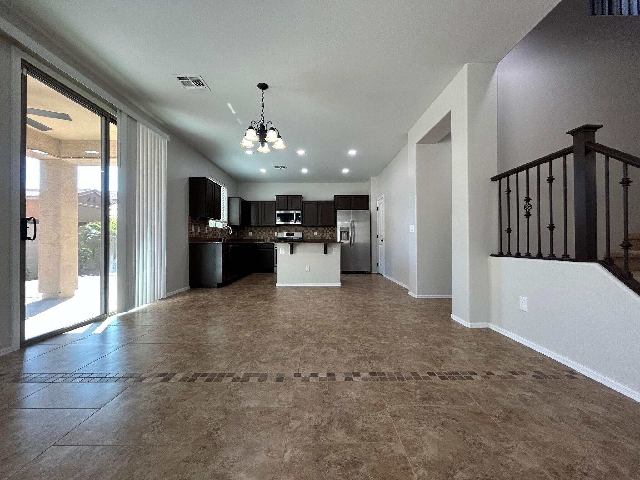 Building Photo - 4123 E Cherry Hills Dr
