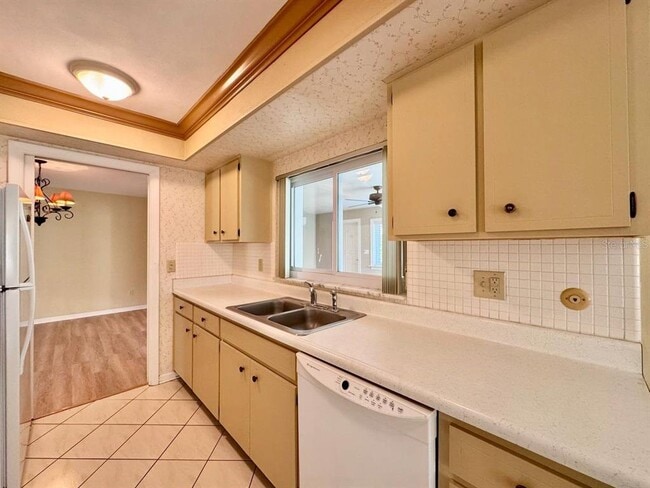 Building Photo - 2060 Attache Ct