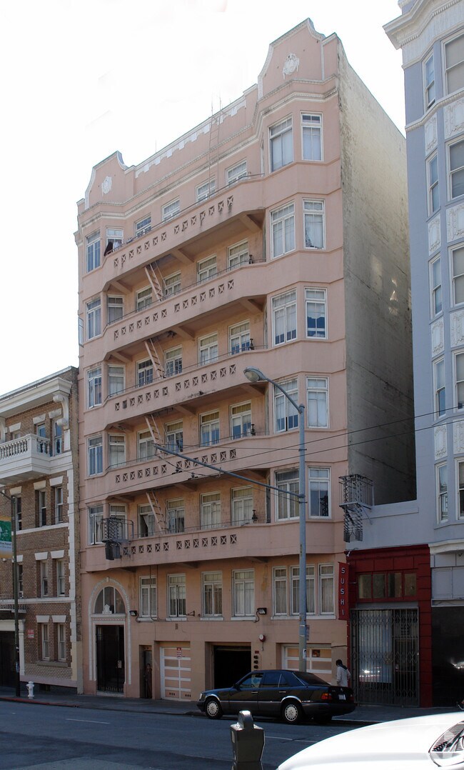 Primary Photo - Mayflower Apartments