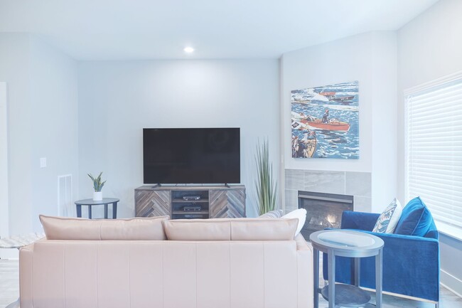 Building Photo - The Wren | Two Bedroom Townhome