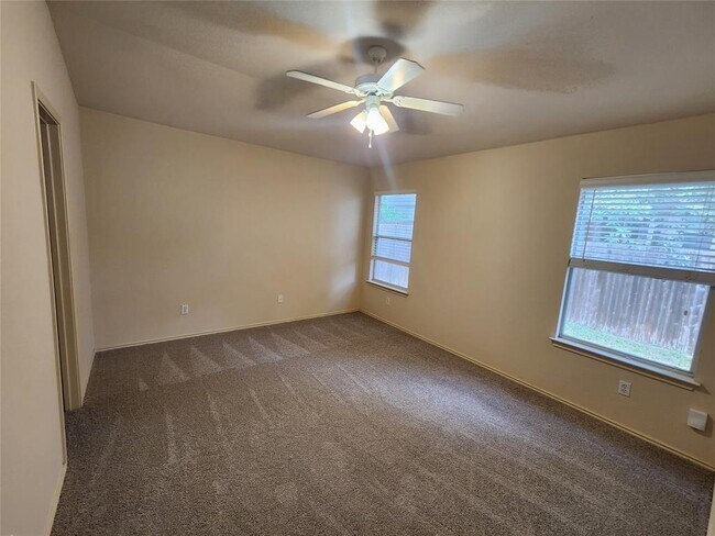 Building Photo - 11620 Paul E Anderson Dr