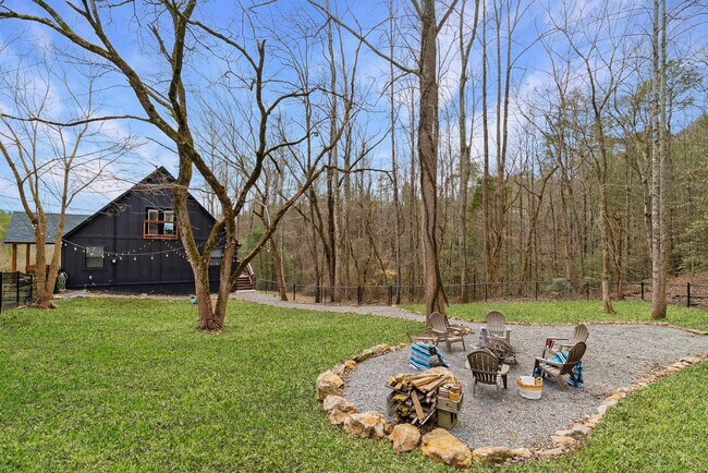 Building Photo - 928 Ditney Way