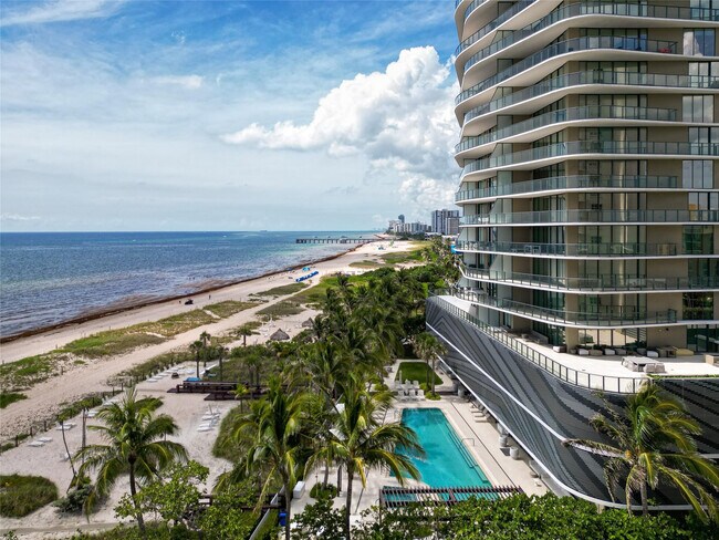 Building Photo - 900 N Ocean Blvd