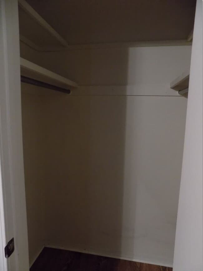 Building Photo - 502 Laura Ct