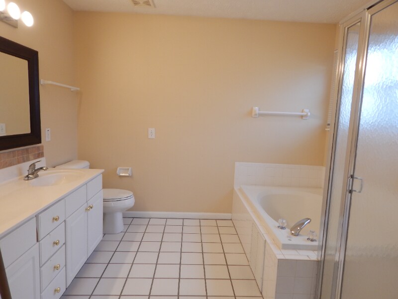 Building Photo - 20 Lexington Ct