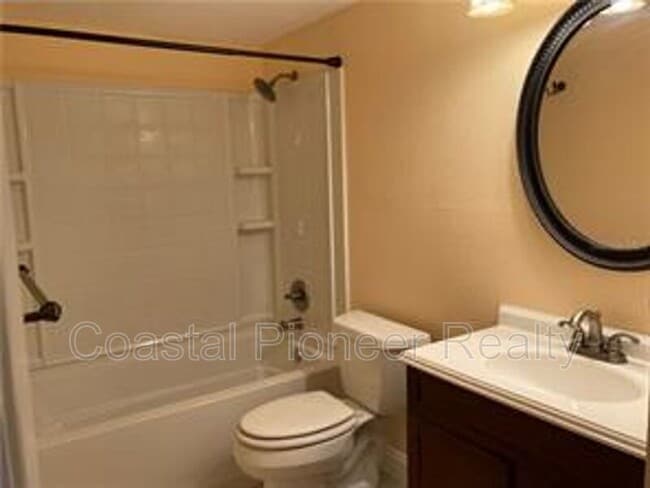 Building Photo - 2840 Somerset Park Dr