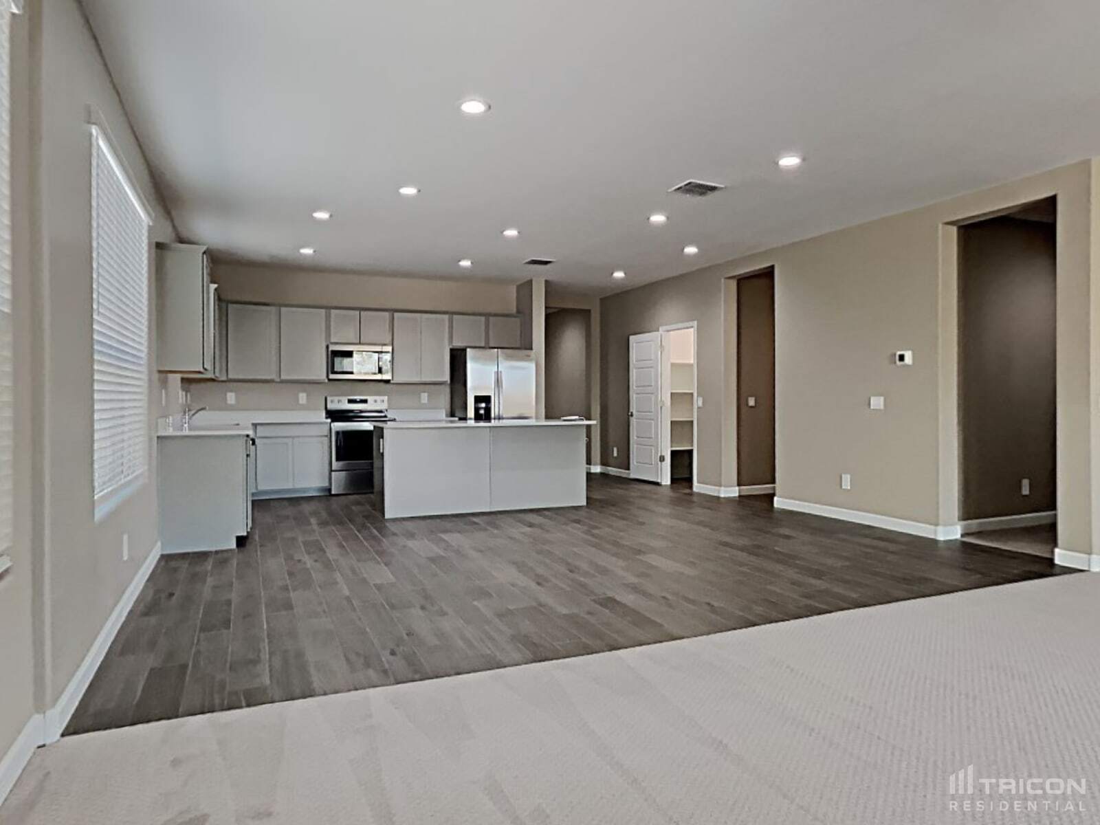 Building Photo - 44238 W Palo Ceniza Way