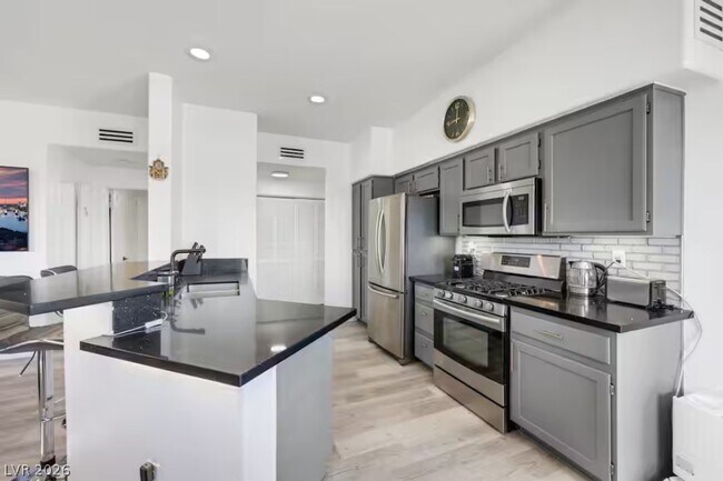 Building Photo - 8501 W University Ave