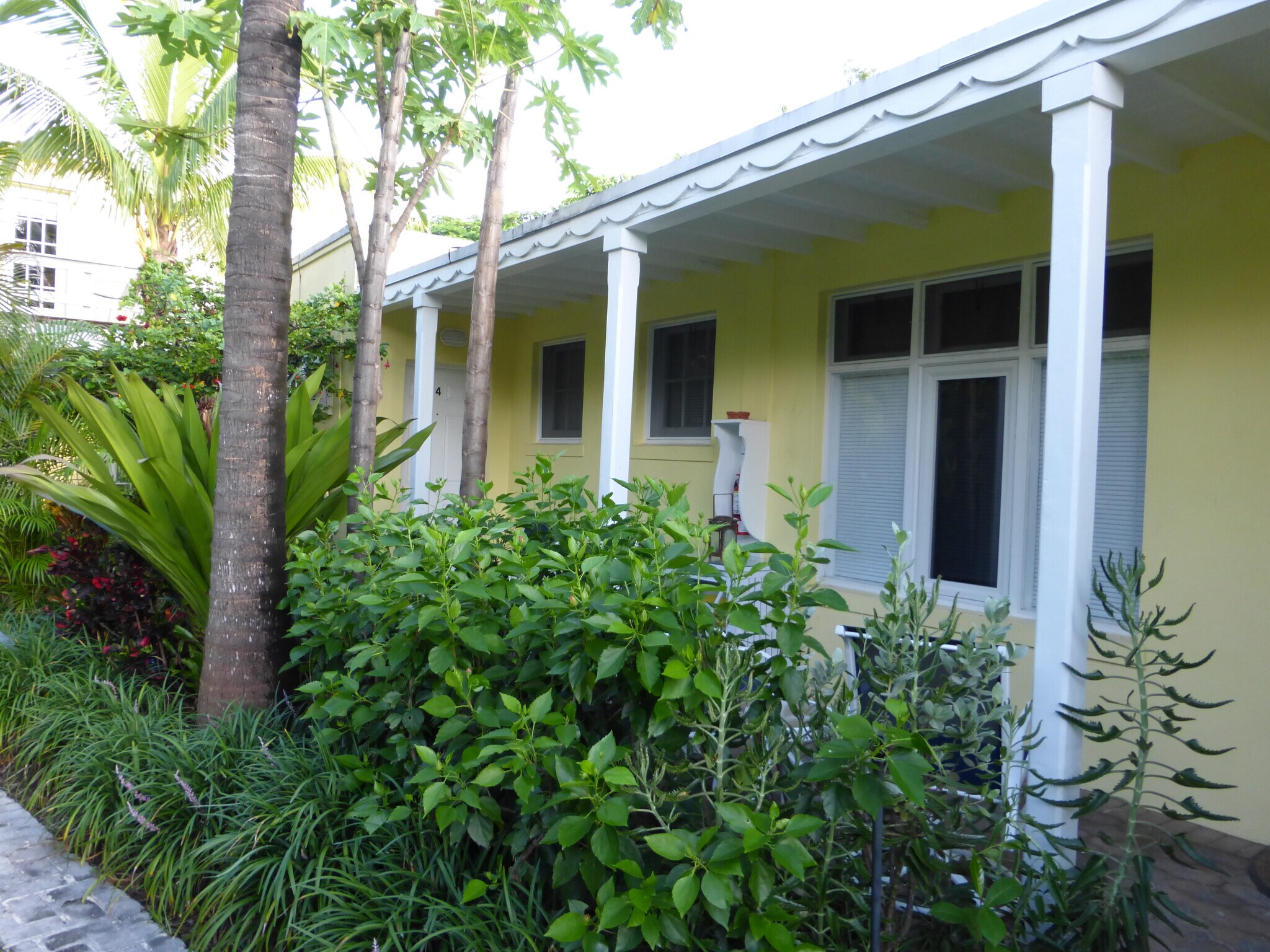 Building Photo - 88 S Ocean Blvd