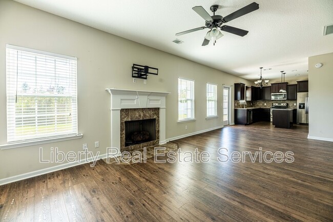 Building Photo - 1085 Marne Blvd