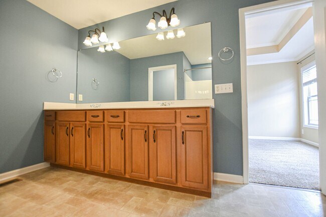 Building Photo - Pet Friendly Ranch with Bonus!