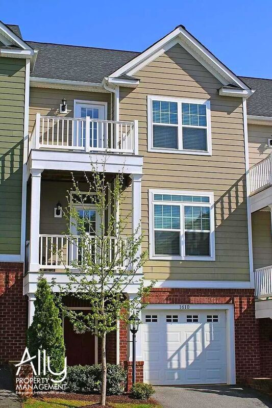 Primary Photo - 1610 Kempton Pl