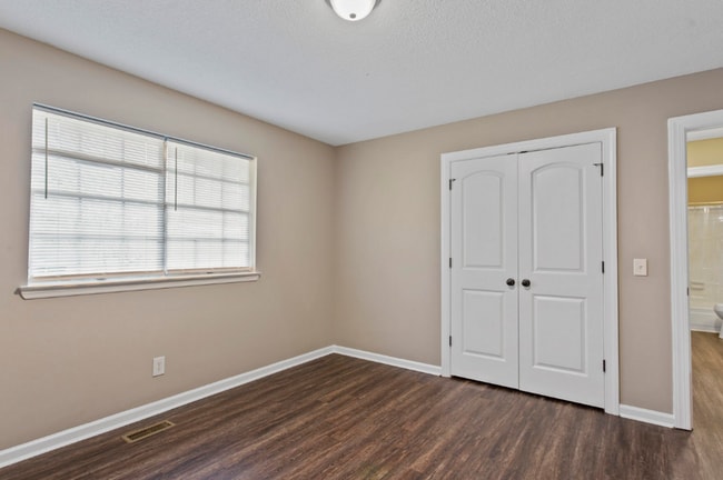 Building Photo - Spacious 4 Bedroom Home in Desirable East Brainerd! - $350 off First Month Rent!