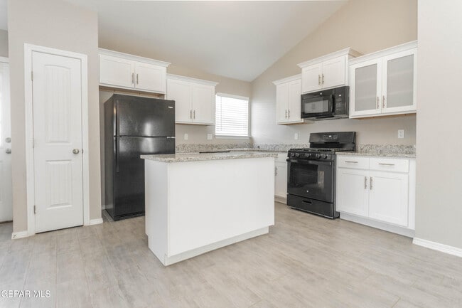 Building Photo - 5112 Joe Castillo St