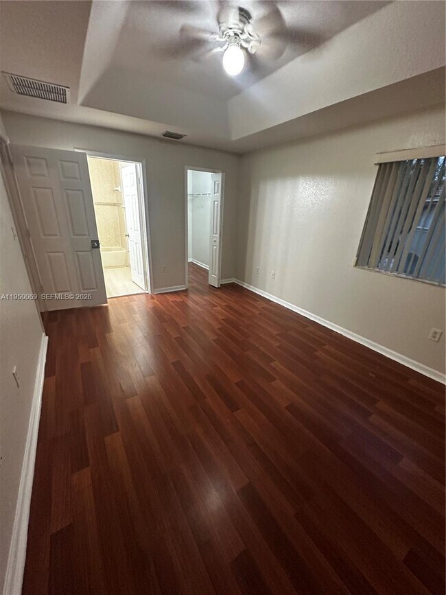 Building Photo - 2818 SE 15th Rd