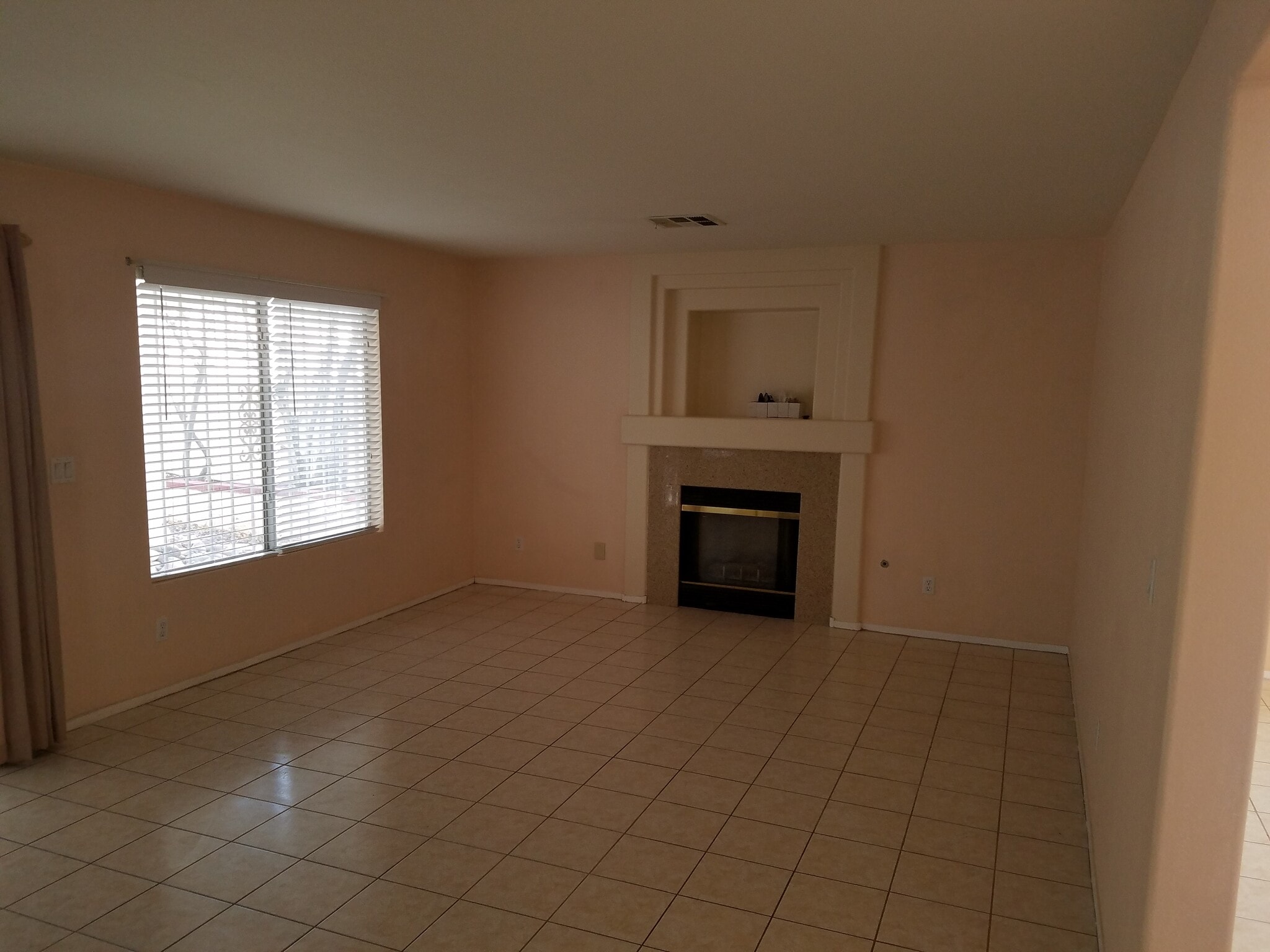 Family room - 3745 Bossa Nova Drive