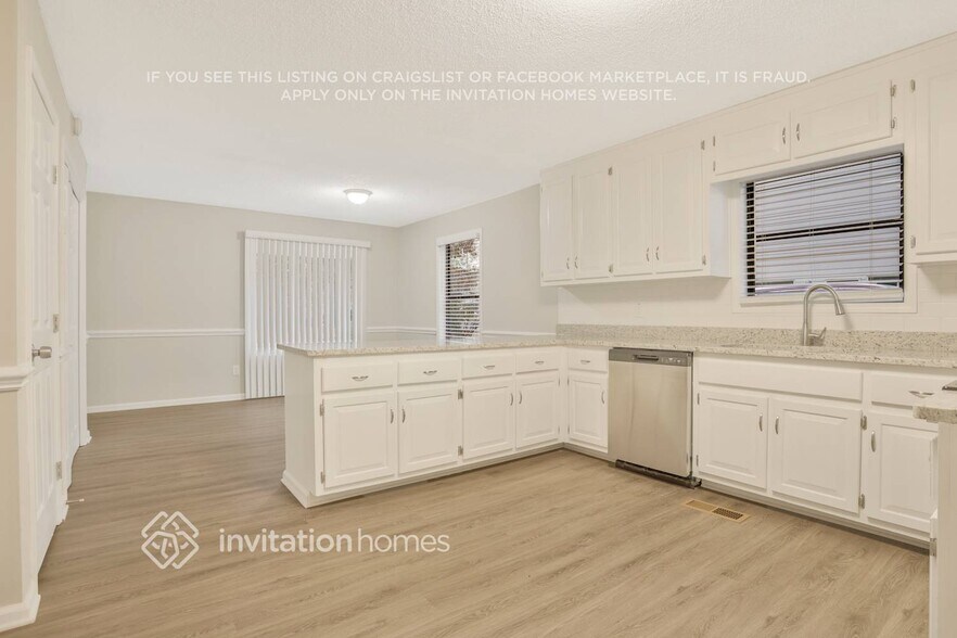 Building Photo - 310 Homestead Cir NW