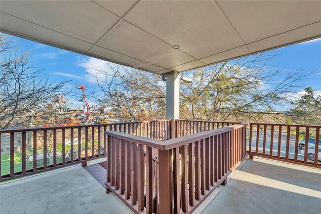 Building Photo - 170 Interstate Dr