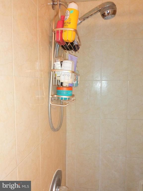 Building Photo - 2043 Mt Vernon St