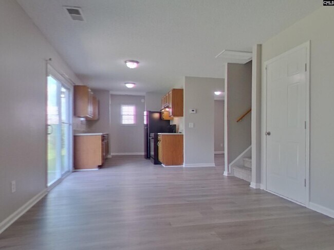 Building Photo - 113 Fox Grove Cir