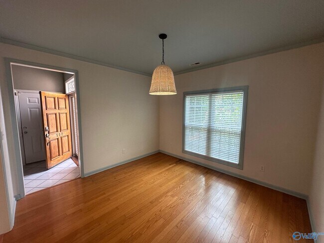 Building Photo - 114 Canterbury Dr
