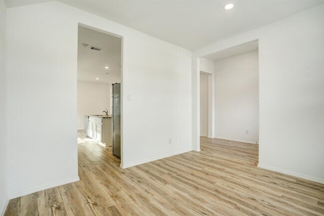 Building Photo - 3719 McCrary Falls Wy