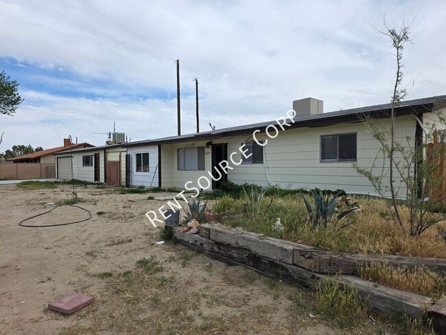 Primary Photo - 26335 Community Blvd