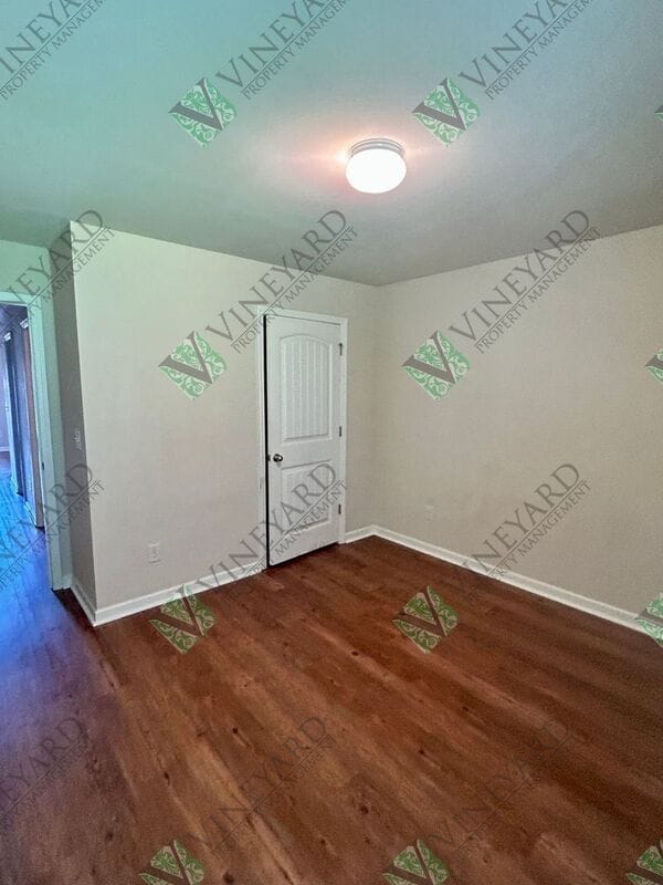 Building Photo - 401 Franklin Ln