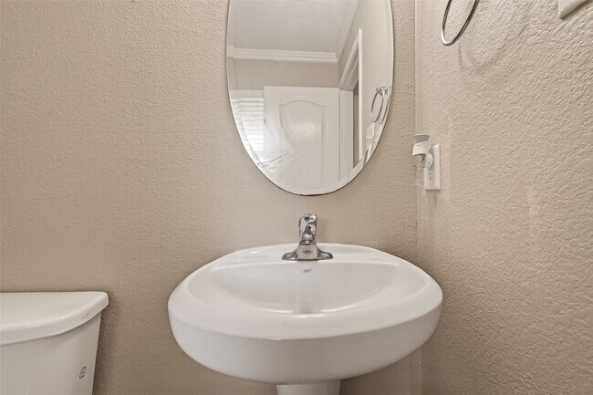 Building Photo - 18814 Bailey Oaks Ln