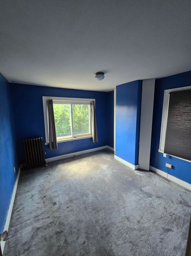 Building Photo - Squirrel Hill House for rent