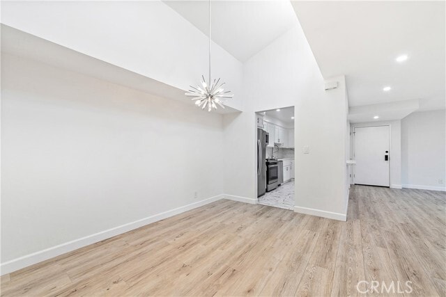 Building Photo - 15215 Magnolia Blvd