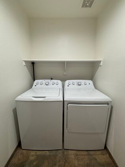 Building Photo - 15742 N 102nd St