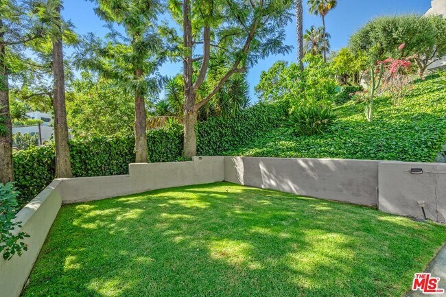 Building Photo - 3023 Berkeley Ave