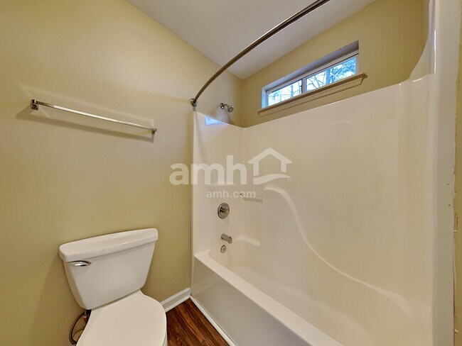 Building Photo - 2738 Seastrand Ln