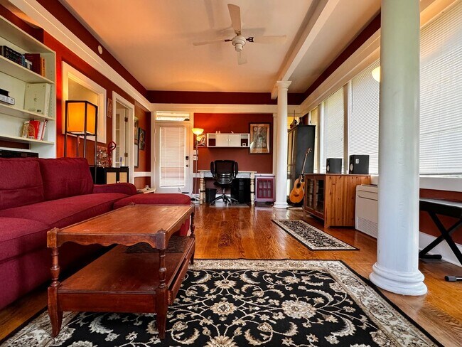 Building Photo - 29 University Cir