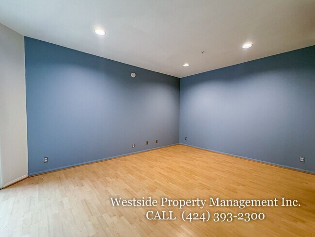 Building Photo - 3460 S Centinela Ave