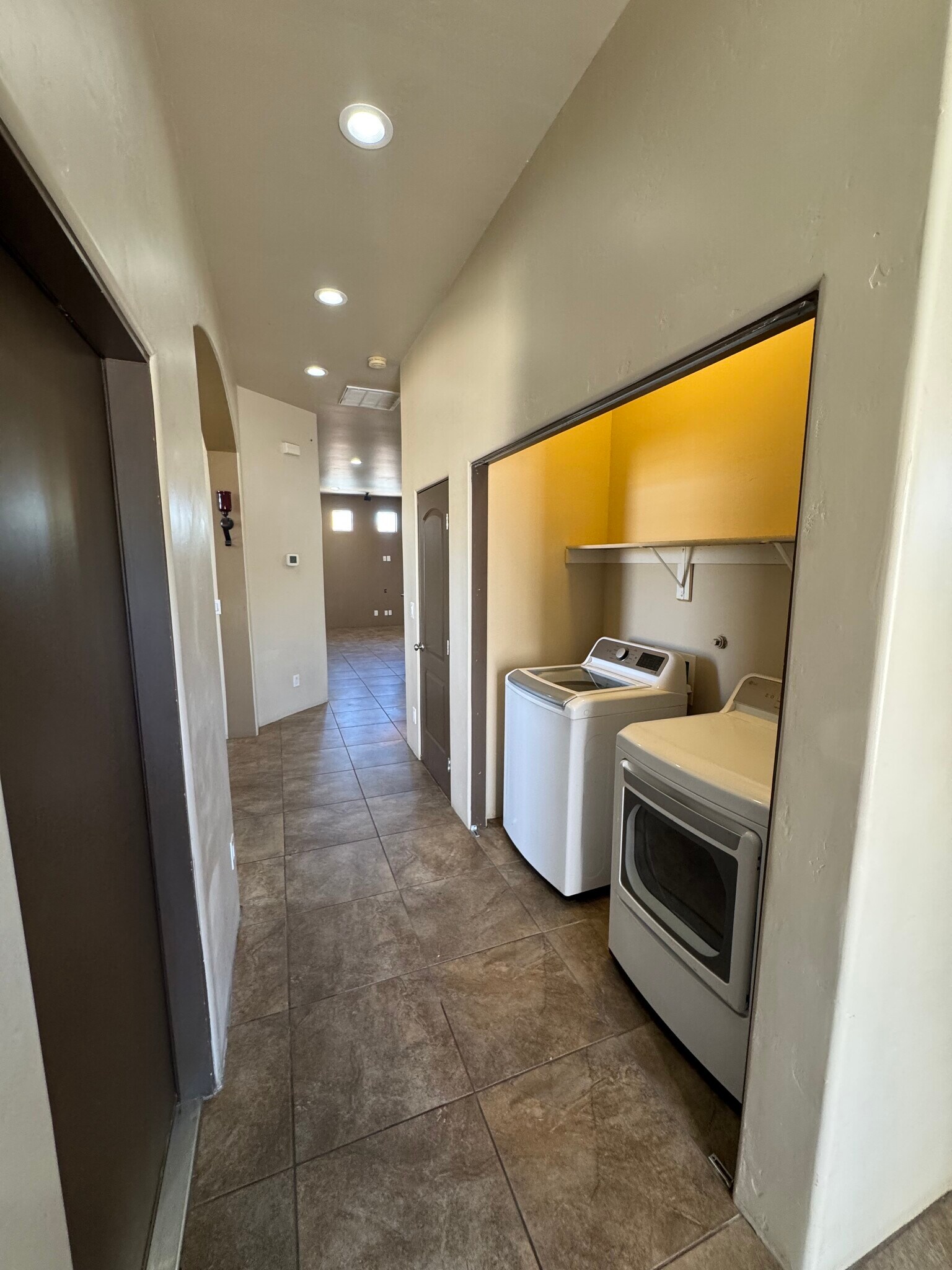 Building Photo - 4600 6th St NW