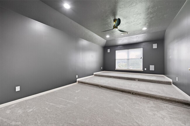 Building Photo - 26210 Cloverland Park Ln