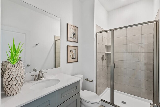 Building Photo - 2641 Scrapbook St