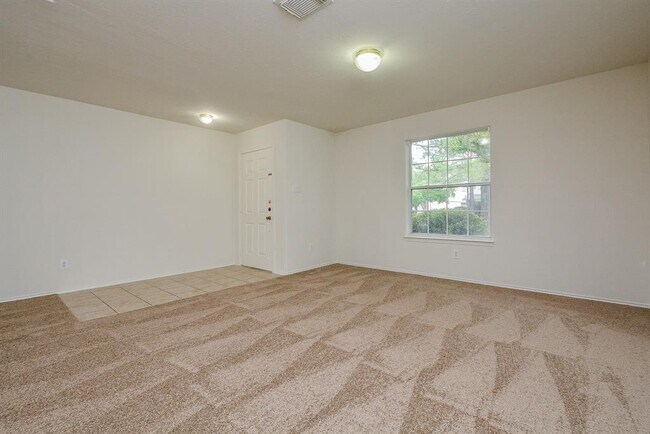 Building Photo - 18326 Thicket Grove Rd