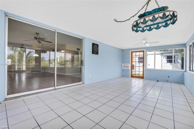 Building Photo - 3 br, 2 bath House - 4331 NW 10th St