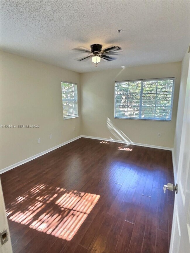 Building Photo - 2120 W Preserve Way