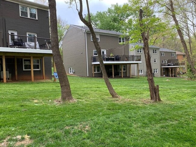 Building Photo - 249 Stribling Ave