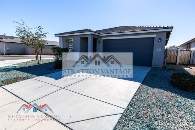 Building Photo - 36005 W San Clemente Ave