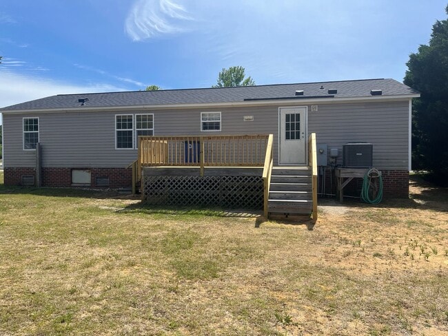 Building Photo - Close to Carolina Beach!