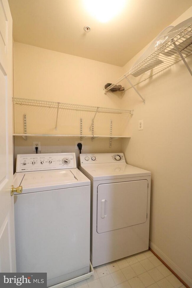 Building Photo - 18701 Sparkling Water Dr