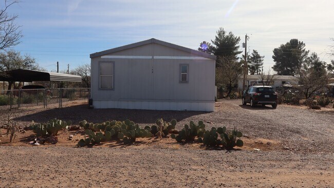 Building Photo - NICE MANUFACTURED HOME!