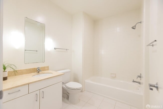 Building Photo - 451 Kansas St