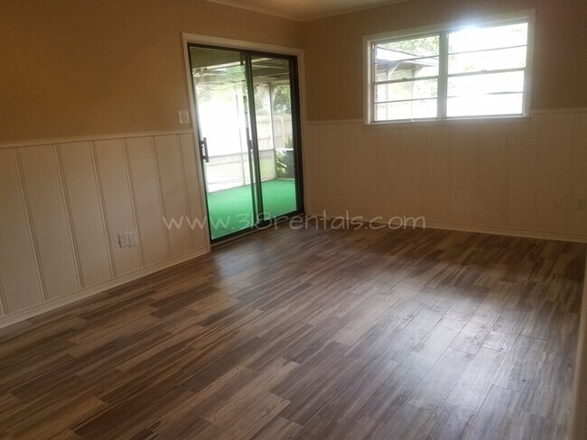 Building Photo - Home in Broadmoor Terrace available