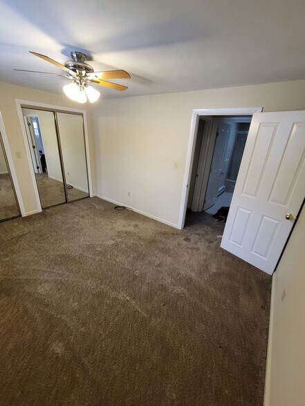 Building Photo - 16 Bucks Way